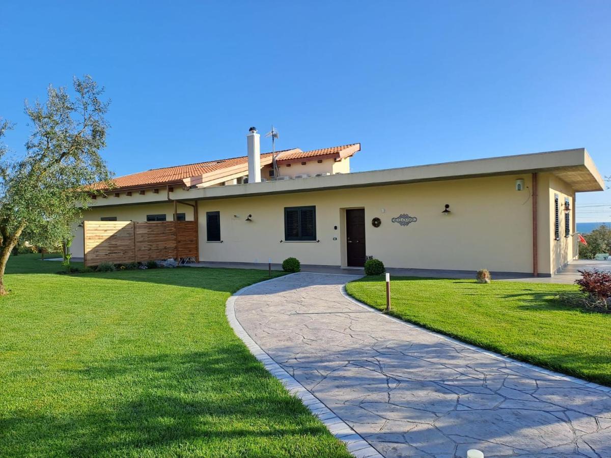 La Campagna Di Peppe E Tullia Bed and Breakfast Formia Exteriör bild
